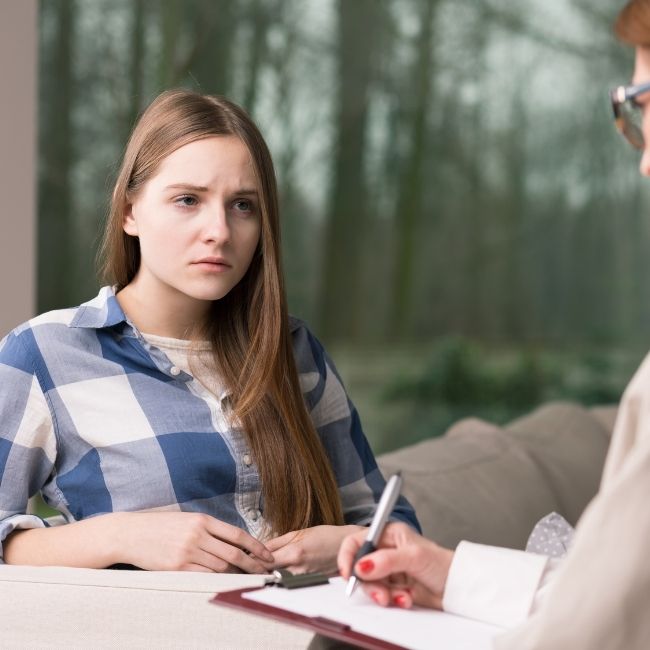 Ergenlerde Özgüven Eksikliği